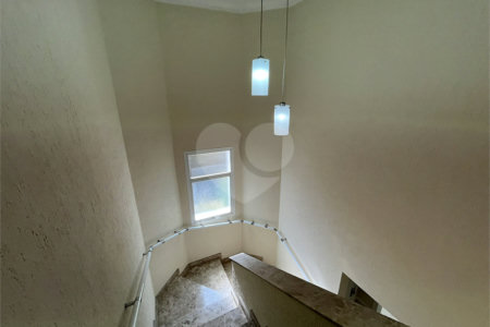 Casa para alugar com 4 quartos, sendo 2 suítes, no condomínio Porto Fino, São Paulo - SP