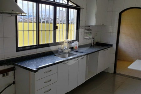 Sobrado à venda com 3 quartos, sendo 1 suíte, em Vila Maria Alta, São Paulo, SP
