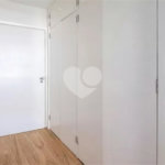Apartamento à venda com 3 quartos, sendo 1 suíte,  em Cerqueira César, São Paulo, SP