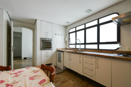 Apartamento à venda com 4 quartos, sendo 3 suítes,  em Jardim Paulista, São Paulo, SP