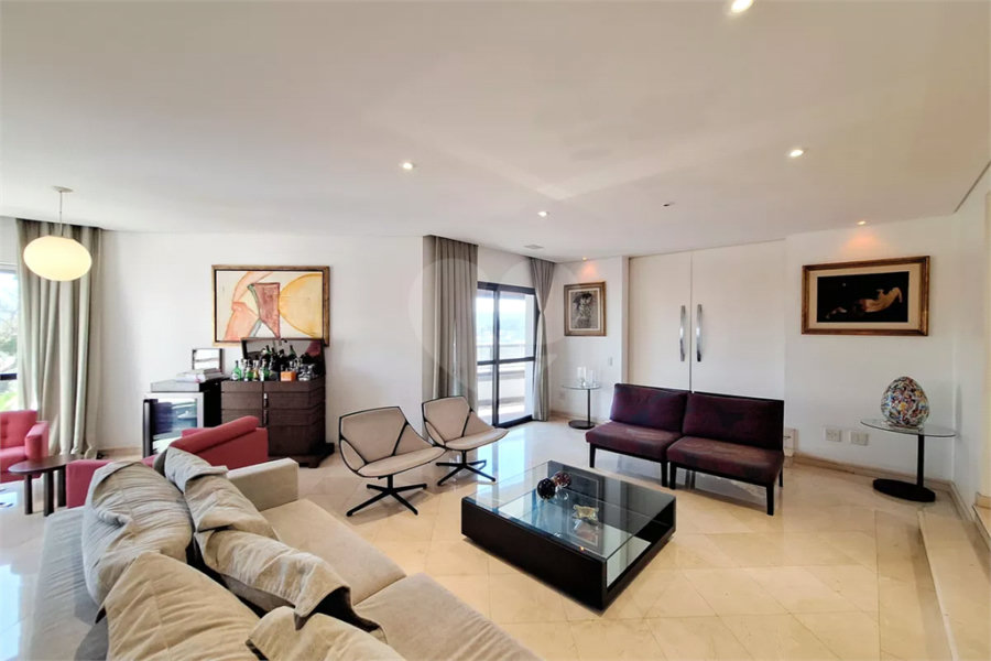 Apartamento à venda com 3 suítes em Santana, São Paulo, SP