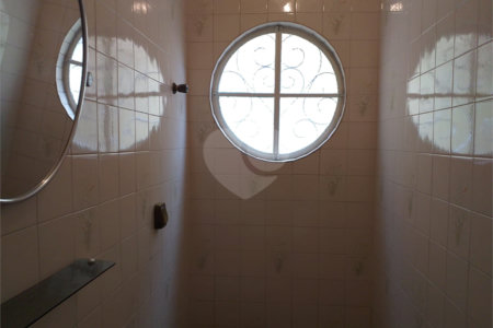 Sobrado à venda com 3 quartos, sendo 1 suíte, em Vila Gustavo, São Paulo, SP