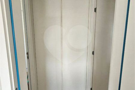 Apartamento à venda com 2 suítes em Vila Anastácio, São Paulo, SP