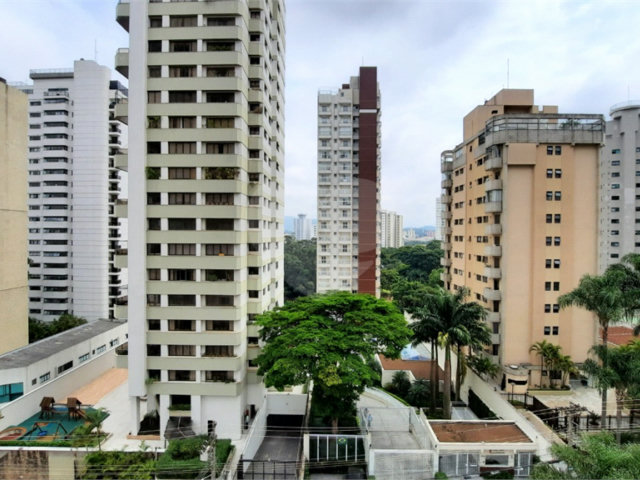 Apartamento à venda com 4 quartos, sendo 3 suítes,  em Santana, São Paulo, SP
