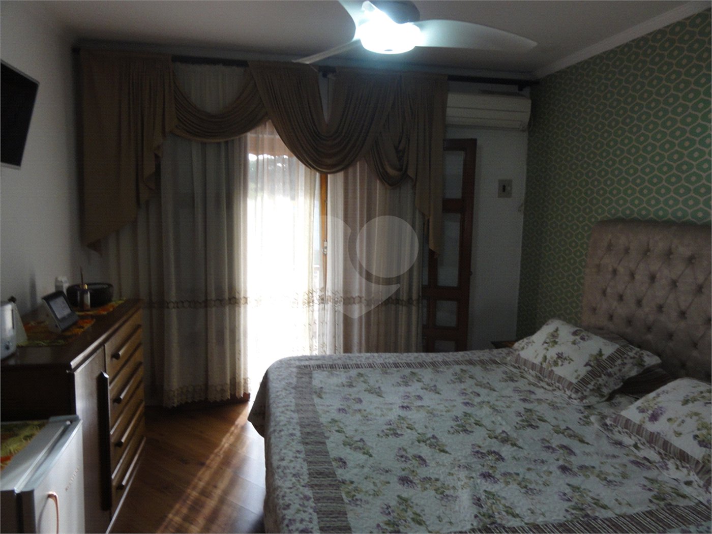 Sobrado à venda com 4 quartos, sendo 2 suítes,  em Mandaqui, São Paulo, SP