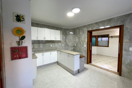 Casa para alugar com 3 suítes no condomínio Bosque de Grevilea, Vinhedo - SP