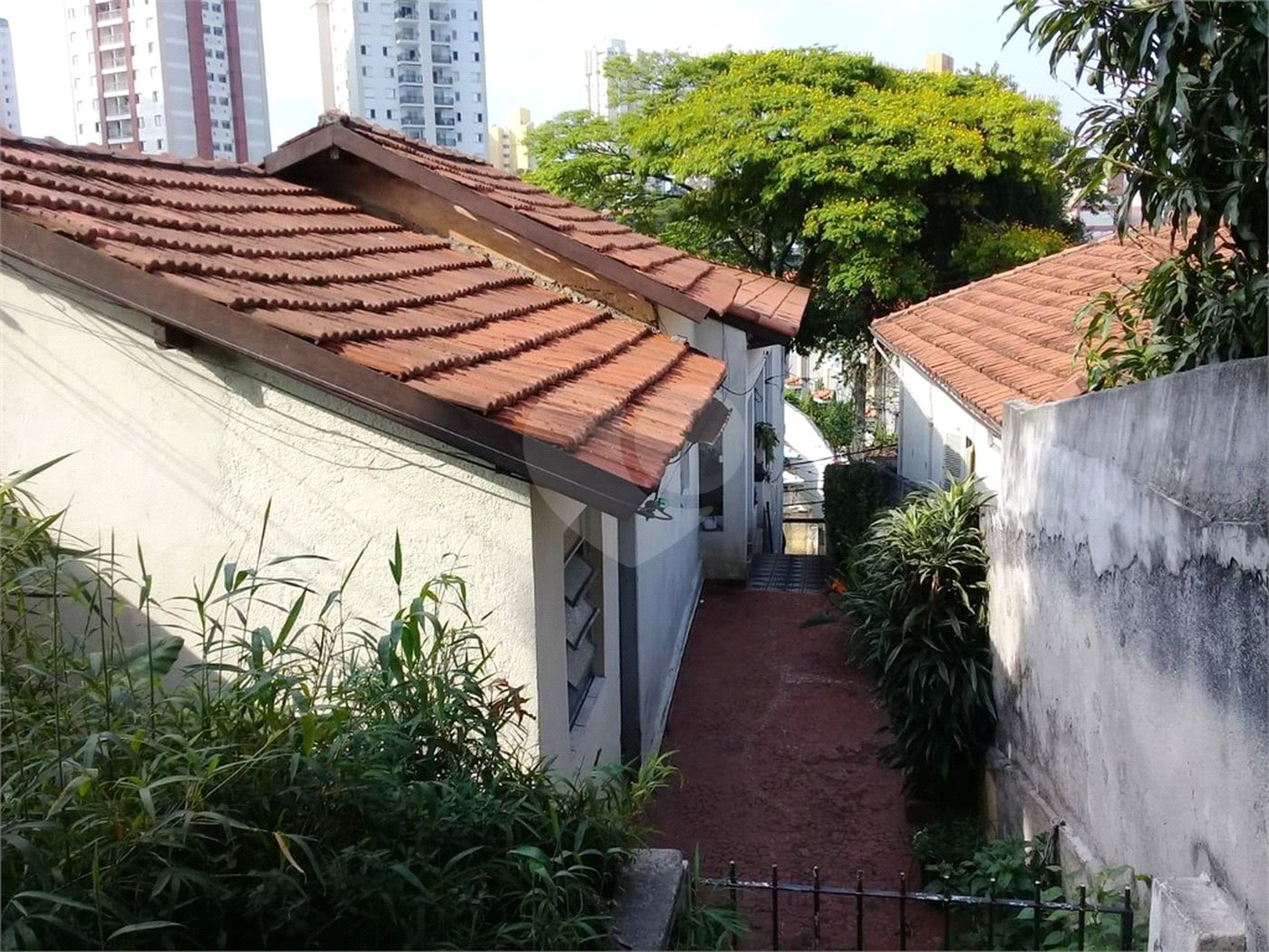 Terreno à venda com 8 quartos em Vila Gomes, São Paulo, SP