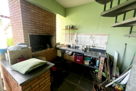 Casa à venda com 5 quartos, sendo 1 suíte,  em Vila Rosa, Itapetininga, SP