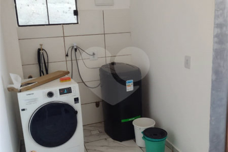 Sobrado à venda com 2 quartos, sendo 1 suíte,  no Centro, Bom Jesus dos Perdões, SP