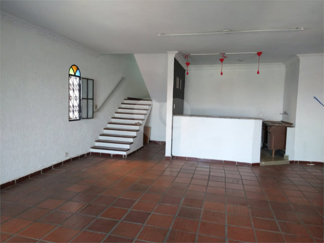 Casa à venda ou para alugar com 3 quartos, sendo 1 suíte,  em Santana, São Paulo, SP