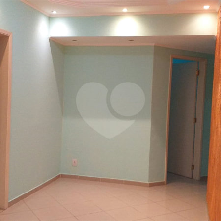 Apartamento à venda com 3 quartos, sendo 1 suíte,  em Vila Gustavo, São Paulo, SP