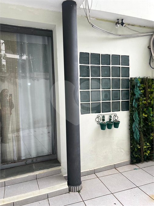 Casa à venda com 2 quartos, sendo 1 suíte, em Jardim das Acácias, São Paulo, SP