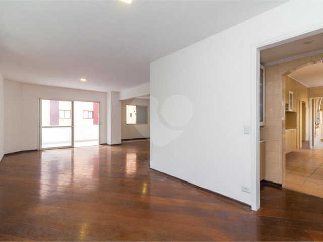 Apartamento à venda com 4 quartos, sendo 2 suítes,  em Brooklin, São Paulo, SP