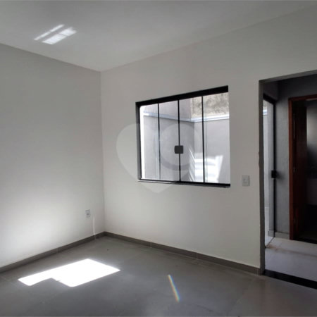 Casa de Vila à venda com 1 suíte em Jardim Prestes de Barros, Sorocaba, SP