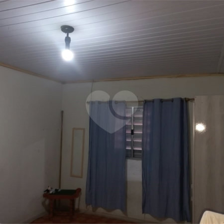 Casa Térrea à venda com 3 quartos em Vila Nivi, São Paulo, SP
