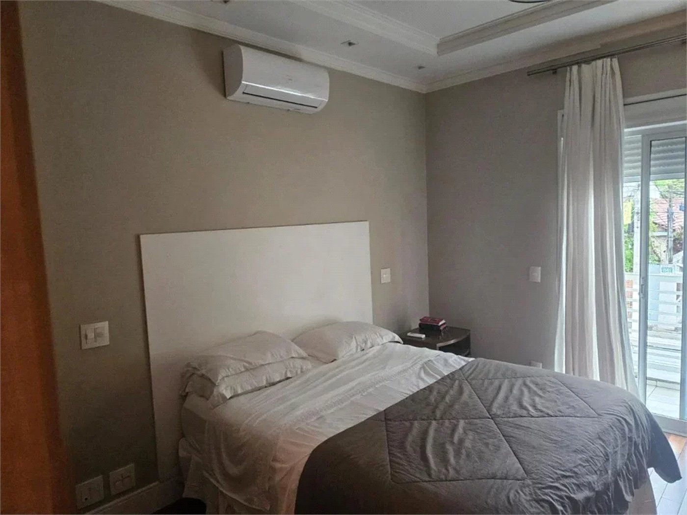 Sobrado à venda com 4 quartos, sendo 2 suítes, em Brooklin Paulista, São Paulo, SP
