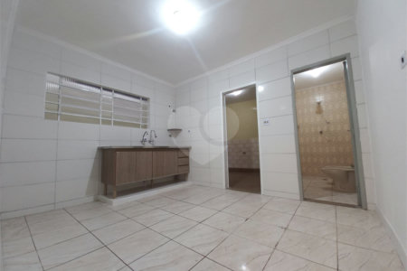 Casa Térrea à venda com 2 quartos em Vila Gustavo, São Paulo, SP