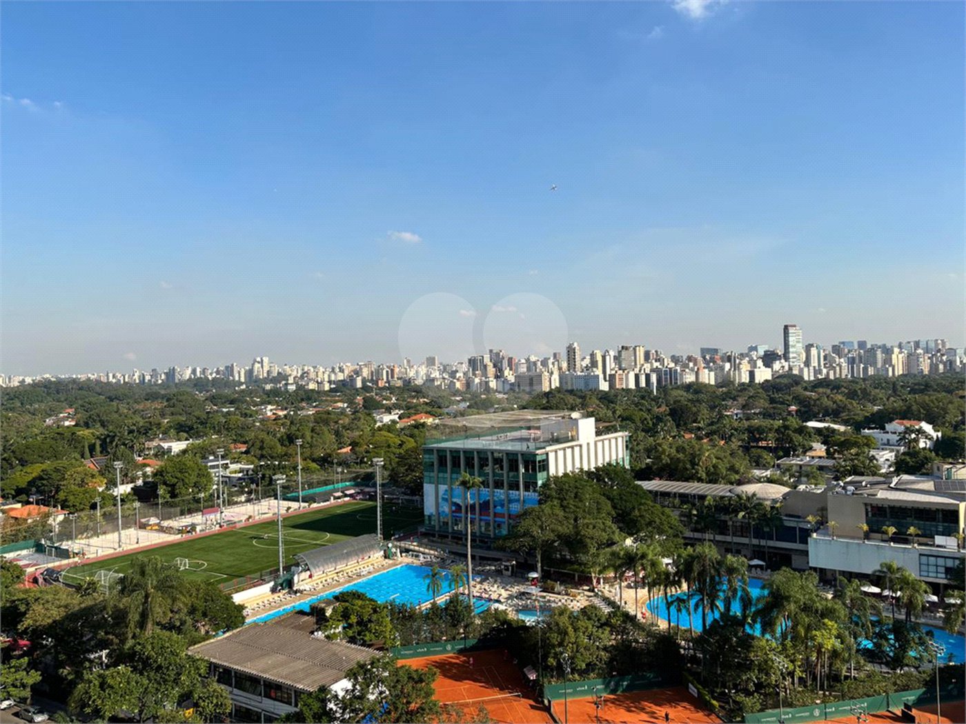 Apartamento à venda com 3 quartos, sendo 1 suíte, em Cerqueira César, São Paulo, SP