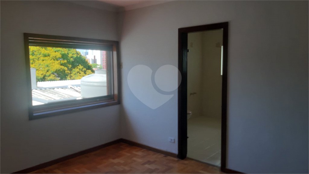Casa à venda com 3 quartos, sendo 1 suíte,  em Brooklin Paulista, São Paulo, SP