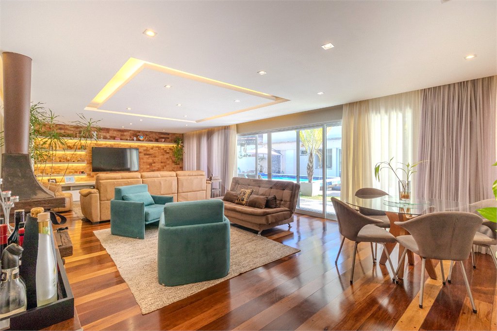 Casa à venda com 4 suítes em Interlagos, São Paulo, SP