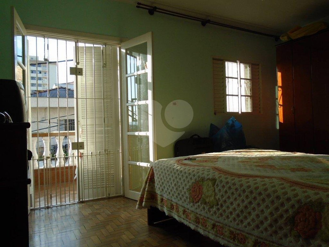 Casa à venda com 4 quartos no condomínio Travessa Catarina Vazem,21, São Paulo - SP