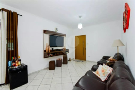 Casa à venda com 3 quartos, sendo 1 suíte,  em Jardim Aida, Guarulhos, SP