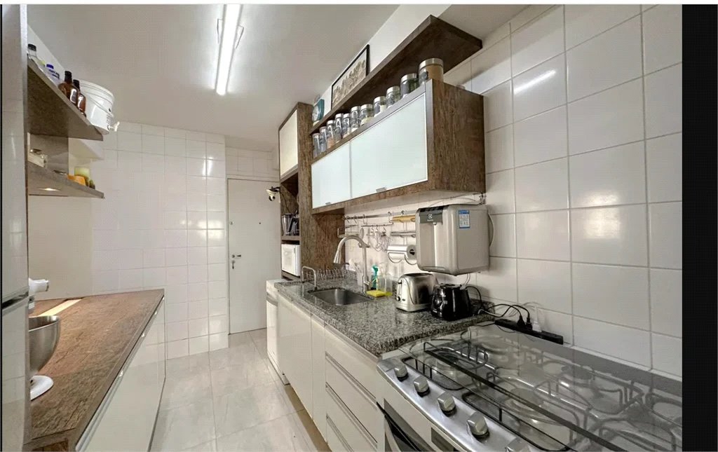 Apartamento à venda com 2 quartos, sendo 1 suíte, em Água Branca, São Paulo, SP