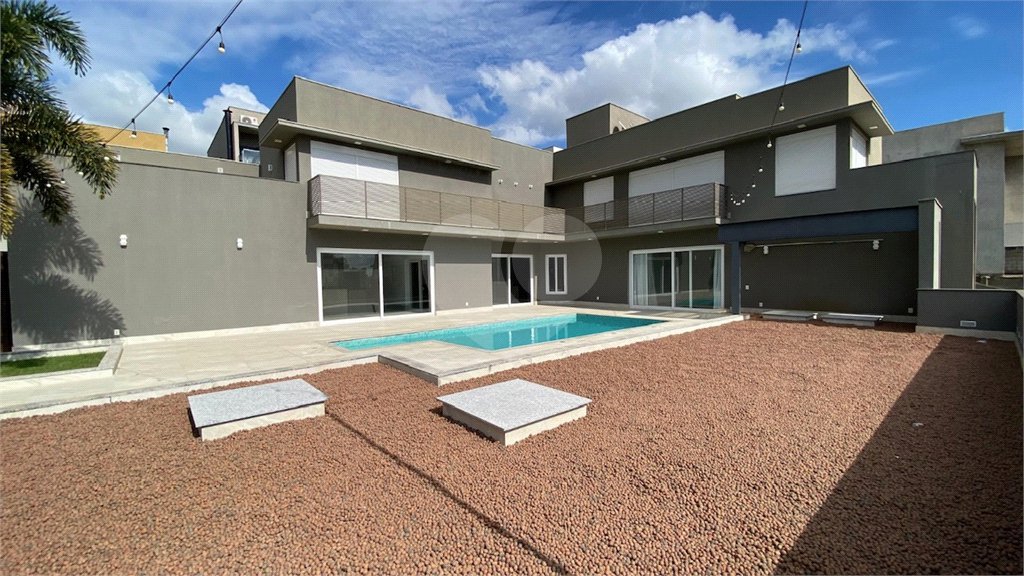 Casa à venda com 4 suítes no condomínio Portal Horizonte, Bragança Paulista - SP