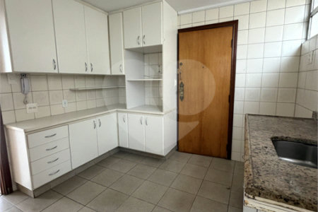 Apartamento à venda com 3 quartos, sendo 1 suíte, em Pinheiros, São Paulo, SP