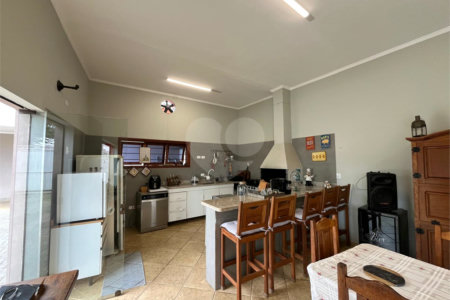 Casa à venda com 3 suítes em Jardim Shangri-lá, Itapetininga, SP