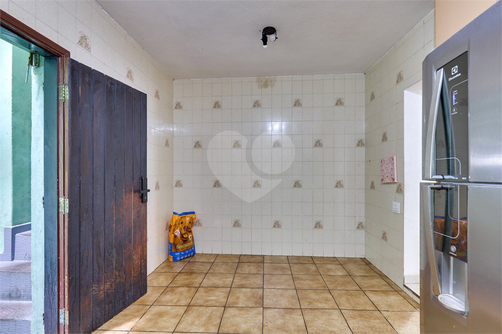 Sobrado à venda com 5 quartos, sendo 3 suítes, em Jardim Marajoara, São Paulo, SP