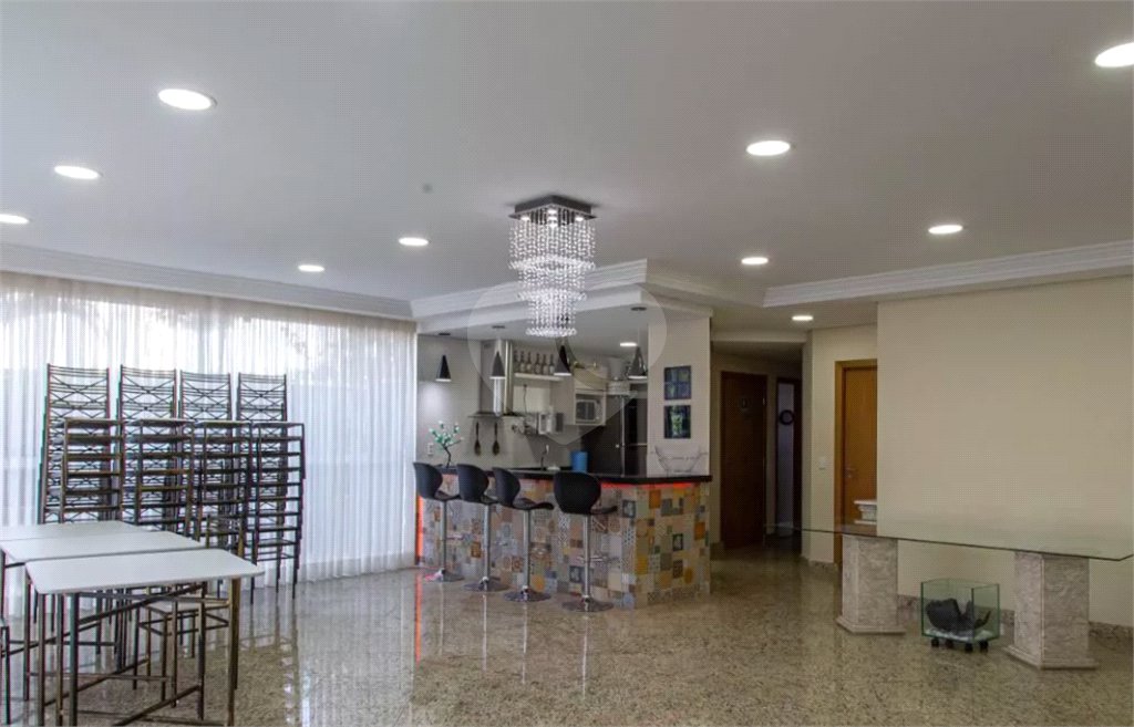 Oportunidade na Mooca! Apartamento com 3 Quartos, Suíte, Vaga e Lazer Total com 3 Dormitórios sendo 1 Suíte e 1 Vaga de Garagem
