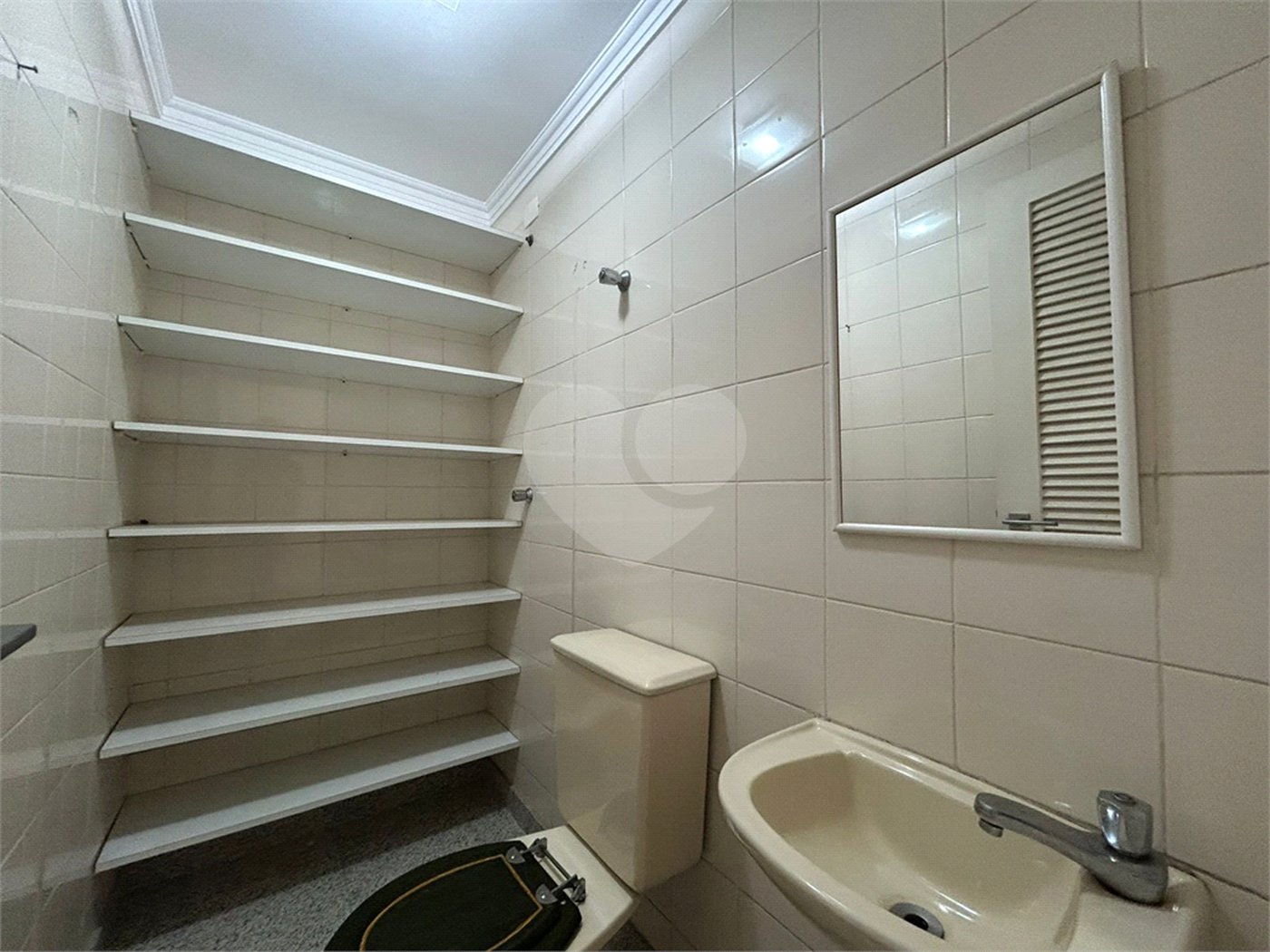 Apartamento à venda com 3 quartos, sendo 1 suíte,  em Vila Brasilina, São Paulo, SP