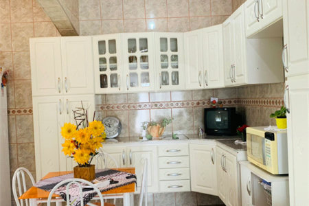 Casa à venda com 3 quartos, sendo 1 suíte, em Parque das Colinas, Valinhos, SP