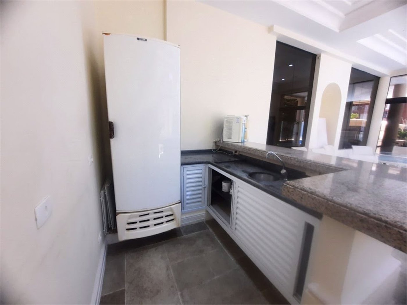 Apartamento Residencial à venda, Balneário Cidade Atlântica, Guarujá - AP1137.