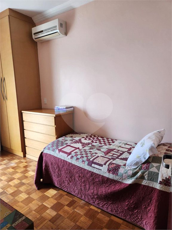 Casa à venda com 4 quartos, sendo 2 suítes,  em Vila Romana, São Paulo, SP