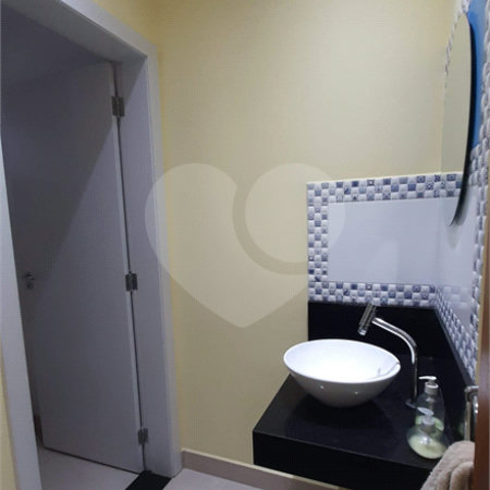 Casa à venda com 4 quartos, sendo 2 suítes, em Jardim Prudência, São Paulo, SP