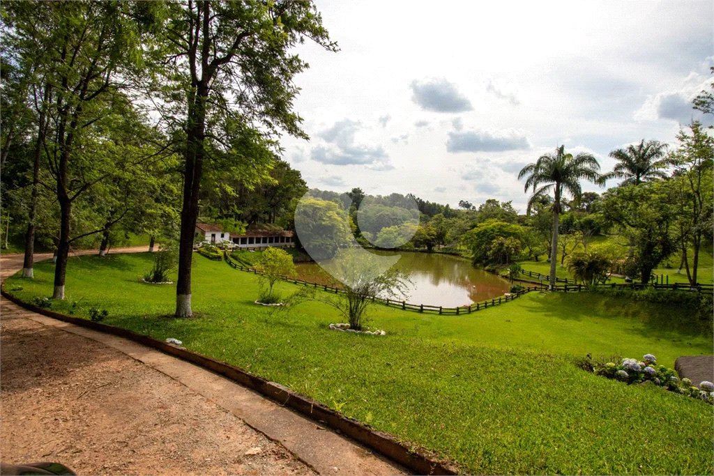 Terreno à venda no condomínio Residencial Sitio da Hortensias, São Roque - SP