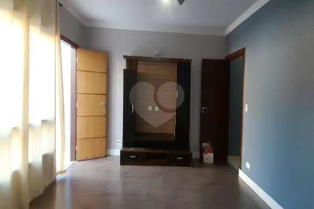 Casa à venda com 3 quartos, sendo 1 suíte, no Centro, São Bernardo do Campo, SP