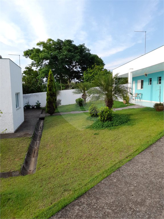 Chácara à venda com 3 suítes no Centro, Biritiba-mirim, SP