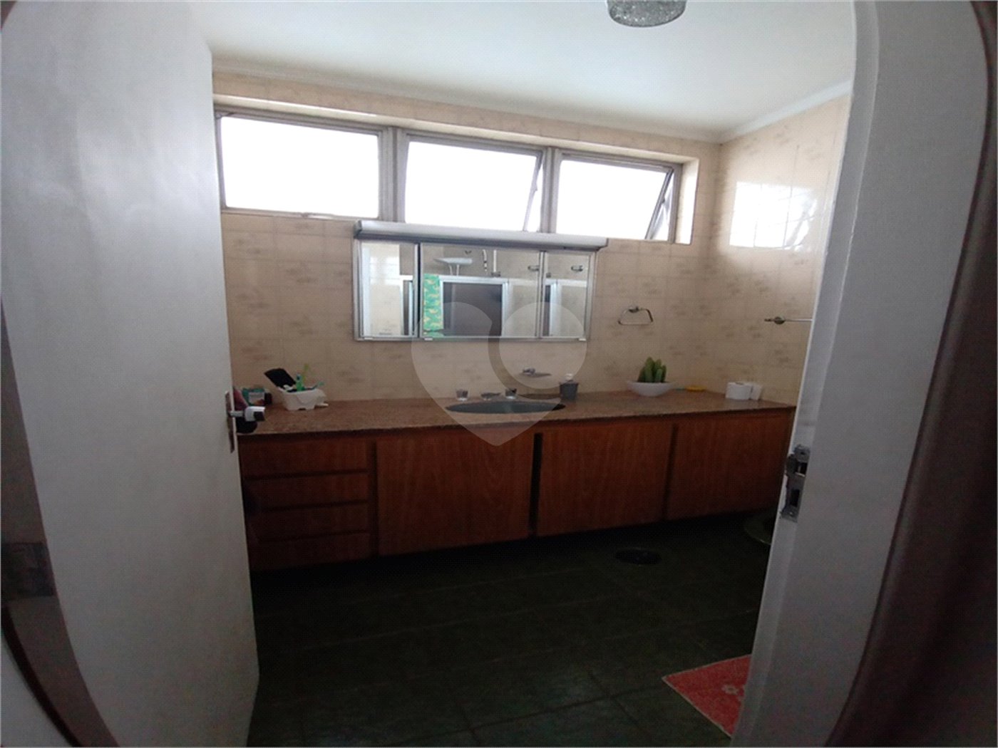 Casa à venda com 4 quartos, sendo 1 suíte, em Santana, São Paulo, SP