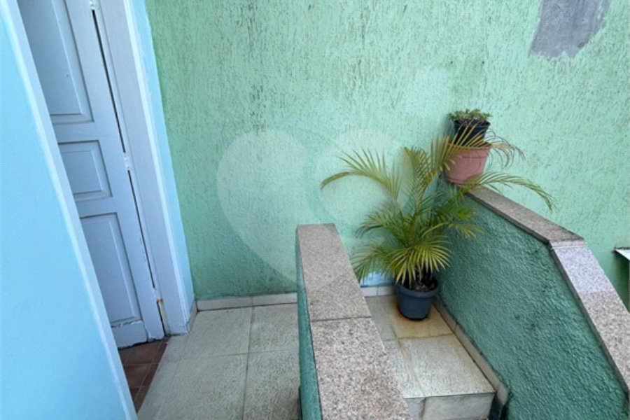Sobrado à venda com 5 quartos, sendo 1 suíte,  em Vila Gustavo, São Paulo, SP