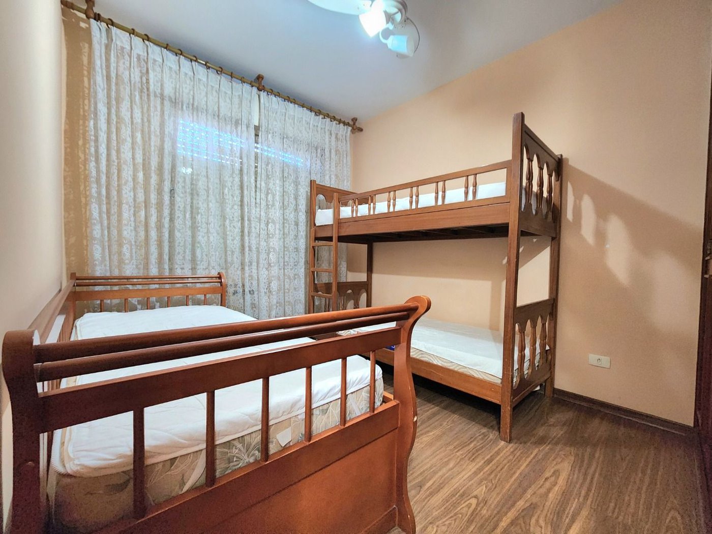 Apartamento com 4 dormitórios à venda, 184 m² por R$ 949.000,00 - Gonzaga - Santos/SP