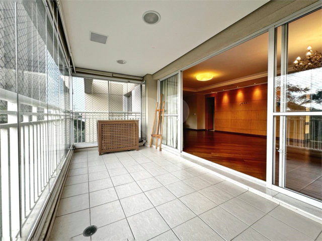 Apartamento à venda com 2 suítes em Barra Funda, São Paulo, SP