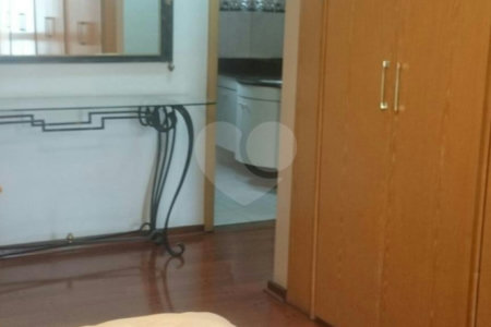 Apartamento à venda com 3 quartos, sendo 1 suíte, em Jardim Paulista, São Paulo, SP