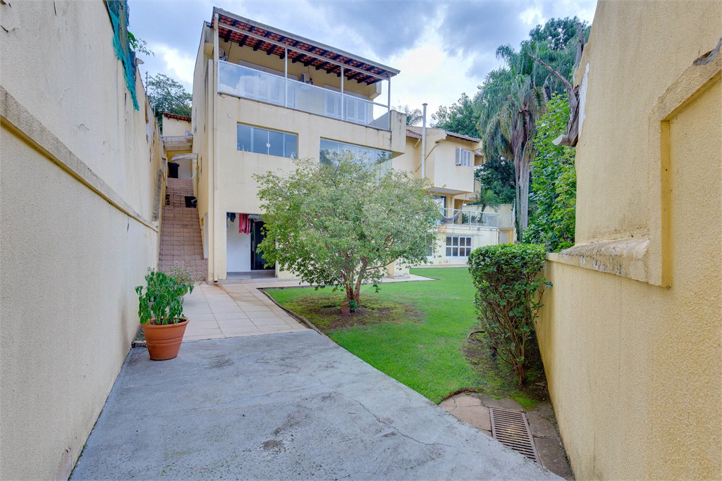 Casa Térrea à venda com 4 suítes em Jardim Marajoara, São Paulo, SP