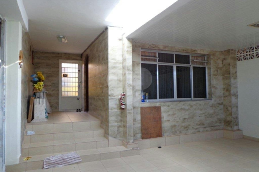 Sobrado à venda com 3 quartos, sendo 1 suíte, em Vila Nova Cachoeirinha, São Paulo, SP