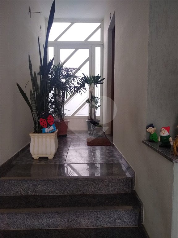 Sobrado à venda com 3 suítes em Vila Nivi, São Paulo, SP