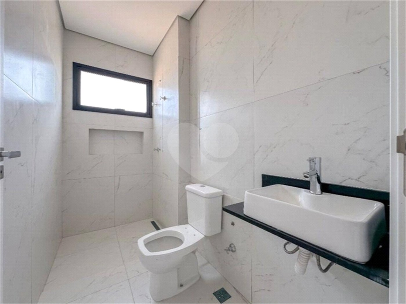 Apartamento à venda com 3 suítes em Vila Lucy, Sorocaba, SP
