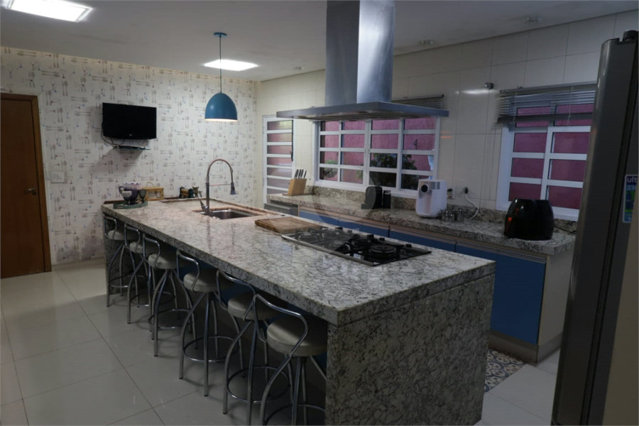 Casa à venda com 3 suítes no condomínio Parque Imperial da Cantareira, Mairiporã - SP